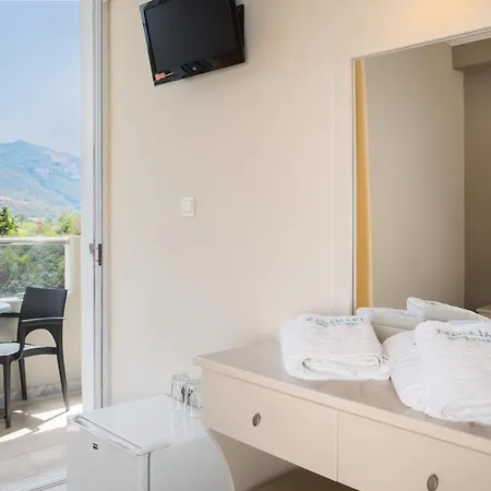 Hotel, Zakynthos Island ホテル 3*